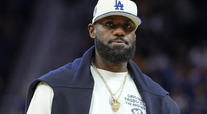 恩比德复出成本赛季最大亮点，NBA最精彩故事 